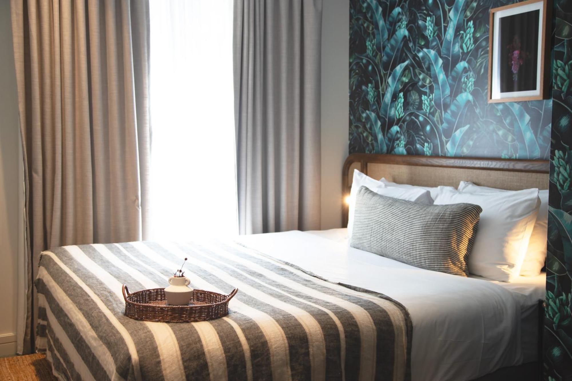 Hotel 202 Elizabeth Sydney Exteriér fotografie A bedroom at the hotel